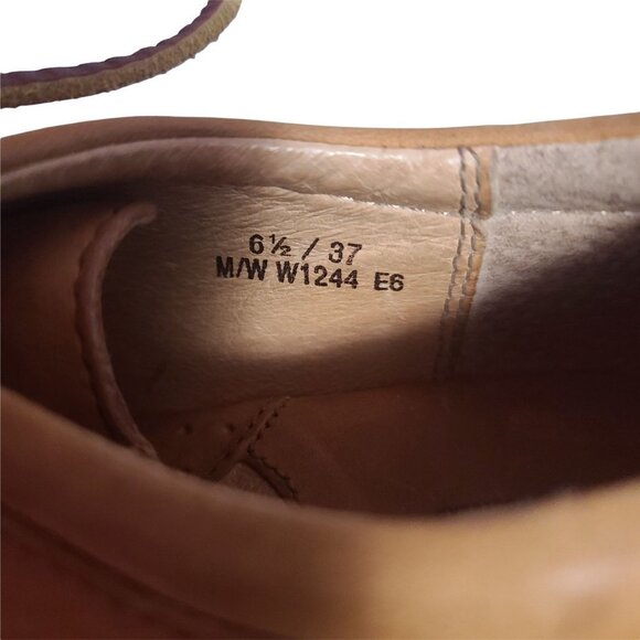 Born Mens handcrafted footwear leather size 6.5 - Picture 9 of 10